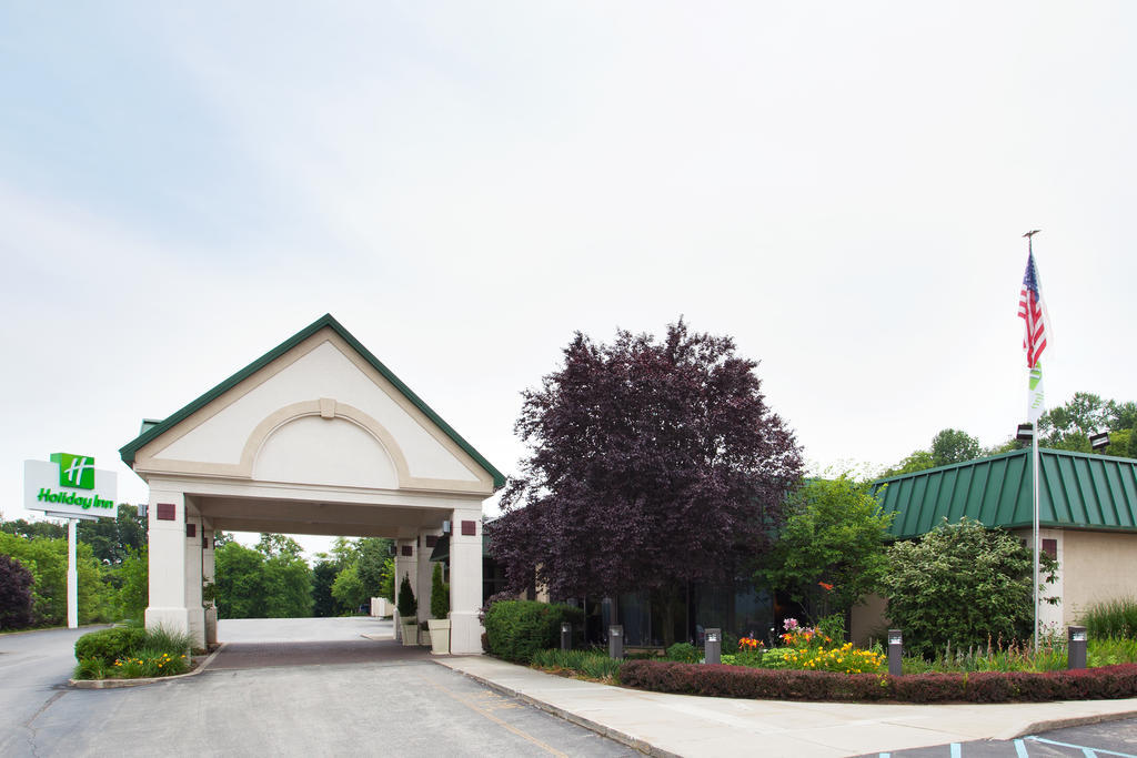 Ramada By Wyndham Beaver Falls Hotel Exterior photo